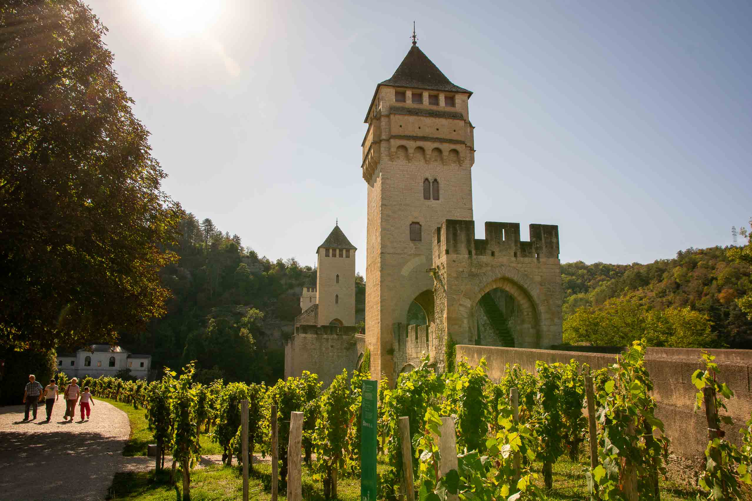 De 14e eeuwse Valentré-brug in Cahors